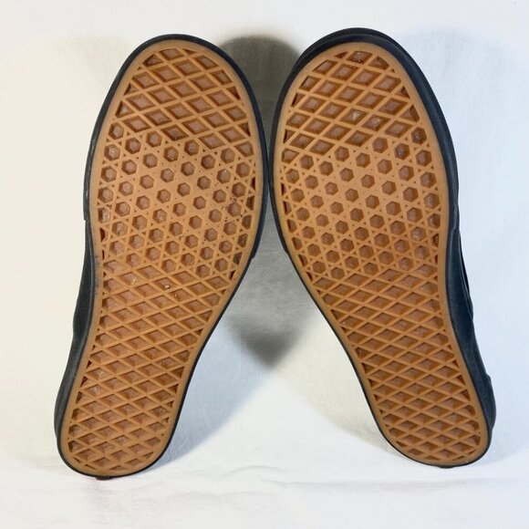 Vans Classic Slip-On Shoes – Black – Women’s Size 8 – Timeless Style - Picture 6 of 8